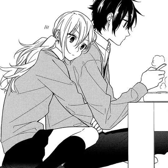 Meme chế ôm người yêu giữa phố đông khiến ai cũng mỉm cười