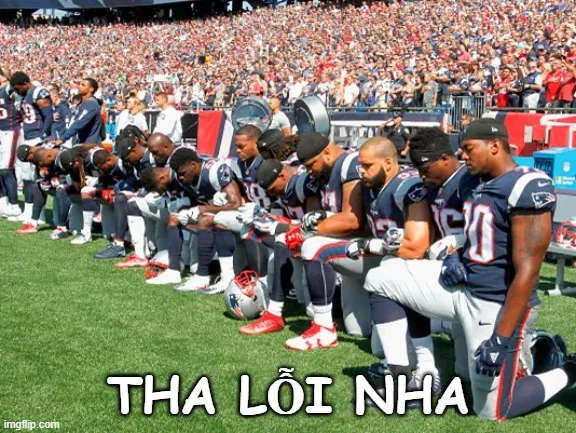 Meme hài khuôn mặt hối lỗi pha cảm xúc chân thành.