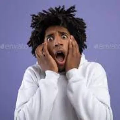 Khi drama bùng nổ và bạn chỉ biết thả meme kinh hoàng thay lời muốn nói