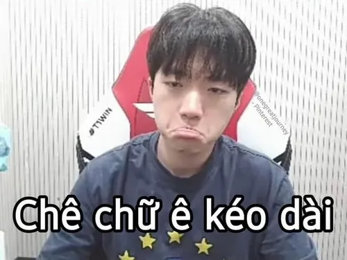 Ảnh chế môi chề nhẹ phản ứng với chuyện “nhảm nhí”