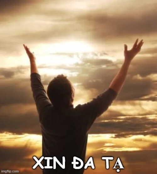 Meme Đa tạ ân nhân qua biểu cảm đầy tôn kính và cảm xúc