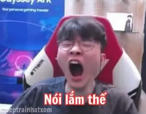 Ảnh troll câm họng biểu cảm bất lực mà vẫn mạnh mẽ