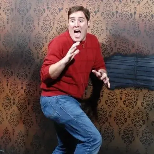 Meme hoảng loạn gợi hình ảnh sự sợ hãi lan tỏa trong từng khung hình