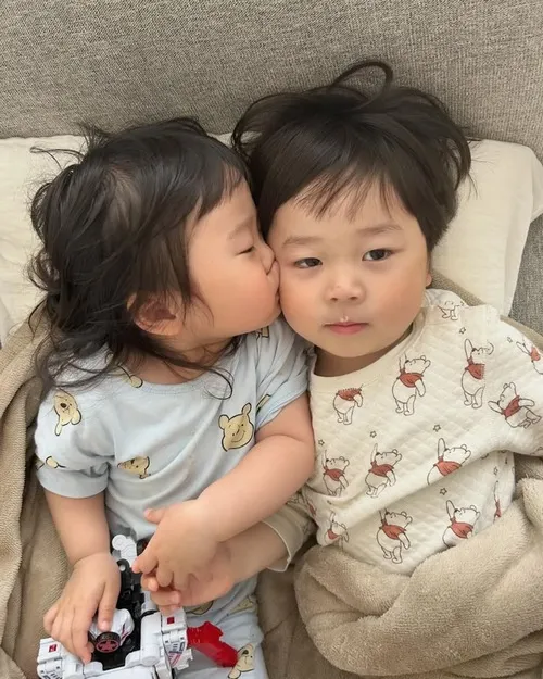 Ảnh troll chu môi gây ấn tượng với biểu cảm phồng má.