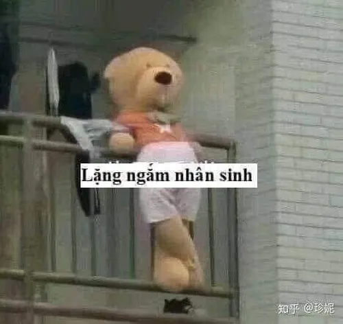 Ảnh hài Weibo mô phỏng cảnh tranh cãi mạng bằng nét mặt phóng đại