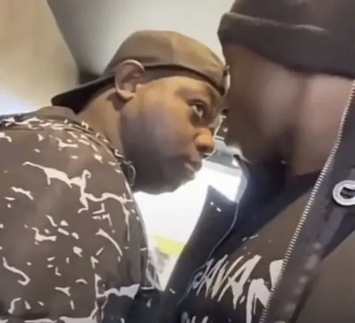 Ảnh meme hài James Doakes liếc mắt dò xét tỏ vẻ nghi ngờ