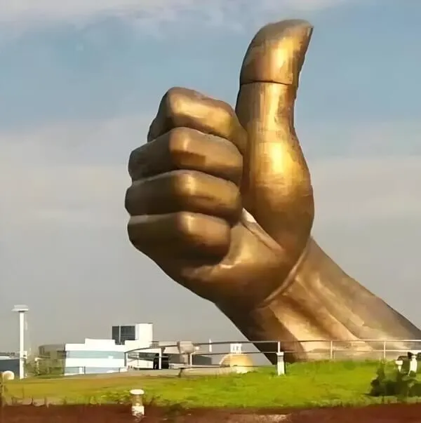 Hình troll Like thể hiện gu cá nhân độc đáo của người dùng.