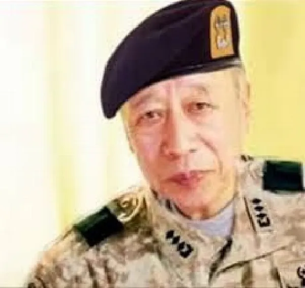 Hình meme Tokuda hậu duệ mặt trời