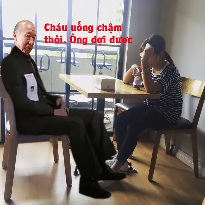 Ảnh chế Tokuda biểu cảm pha trộn giữa hài hước và gợi cảm.