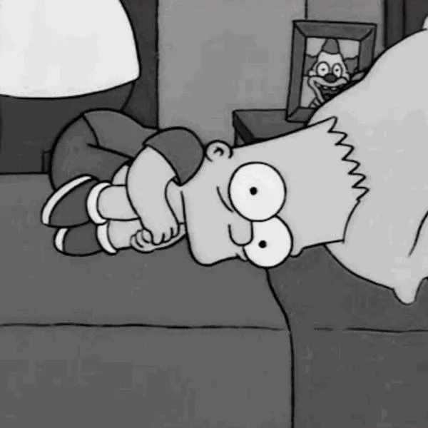 Ảnh chế buồn nhẹ như hơi thở giữa mùa mưa.