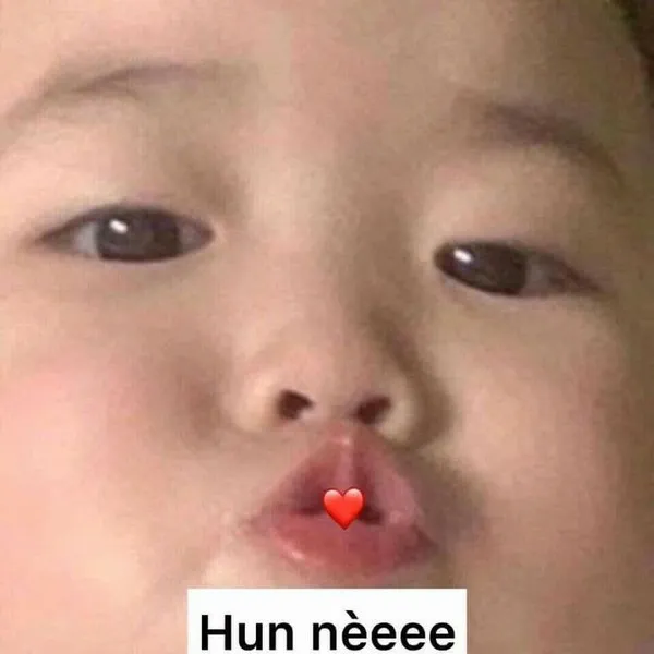 Meme vui người yêu ghen vì like dạo nhầm người