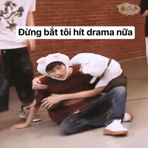 Ảnh troll bình luận hài hước giữa cơn drama