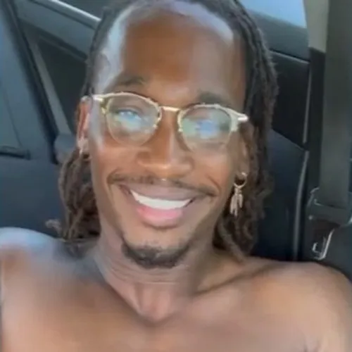 Meme ăn ba tô cơm trở thành cửa miệng trong nhóm Discord.