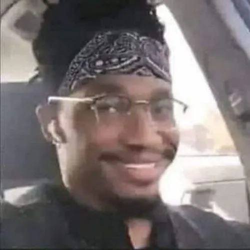 Ảnh chế Ambatukam remix, dùng nhiều trên Reddit và cộng đồng TikTok.