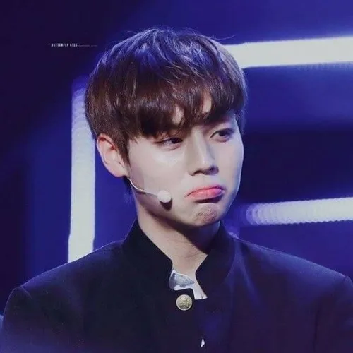 Meme hài chề môi khi nghe chuyện vô lý