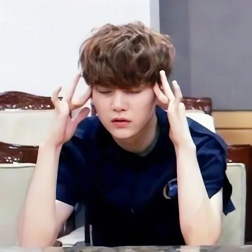 Ảnh vui dân mạng phản ứng “đơ người” cực bá đạo