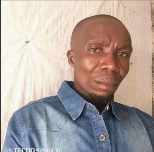 Ảnh hài ánh mắt đờ đẫn giữa cuộc nói chuyện khó hiểu