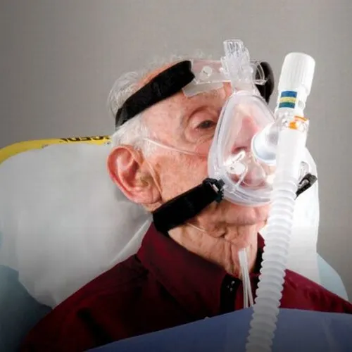 Hình chế meme bình oxy được yêu thích vì tính châm biếm