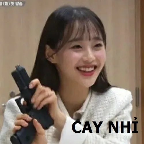 Ảnh vui khuôn mặt giận dữ pha nét buồn cười