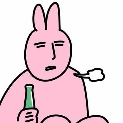 Ảnh vui thỏ hồng nhìn lệch, môi mím nhẹ kiểu “tuỳ thôi”