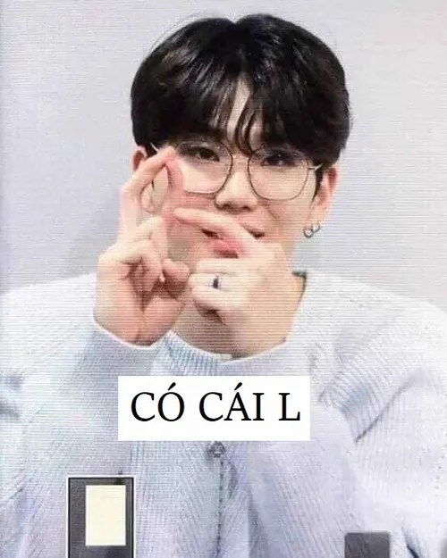 3 Meme hài có cái loz lan truyền mạnh trên TikTok và Facebook.