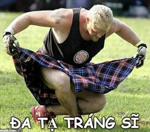 Ảnh chế cảm ơn với biểu cảm nghiêm nghị mà đáng yêu