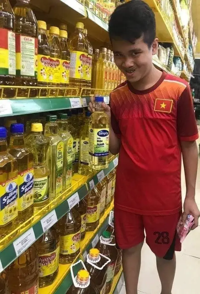 20 Ảnh chế trò vui “đưa dầu” khiến ai cũng hiểu ngầm