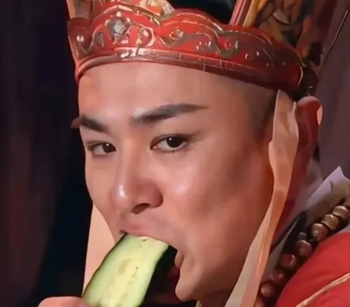 Hình chế Đường Tăng cười đểu nham hiểm