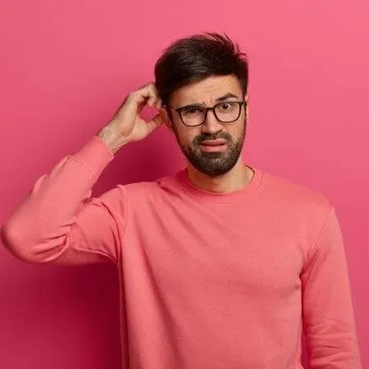 22 Meme Shin gãi đầu khi bị mẹ phát hiện lỗi nhỏ