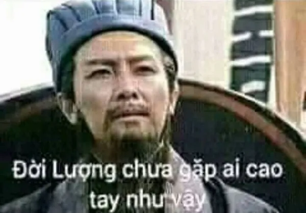 Ảnh hài Ngọa Long biểu trưng kế sâu khó lường.