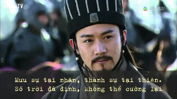 Meme hài tiên tri cầm quạt lông trầm ngâm suy nghĩ.