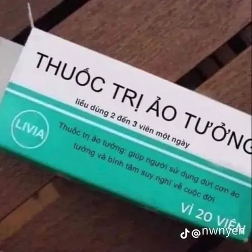 Ảnh vui gượng cười sau khi bị từ chối tình cảm.