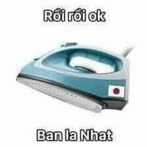 Meme hài bàn giấy mô tả cảnh chấm công hụt phút cuối