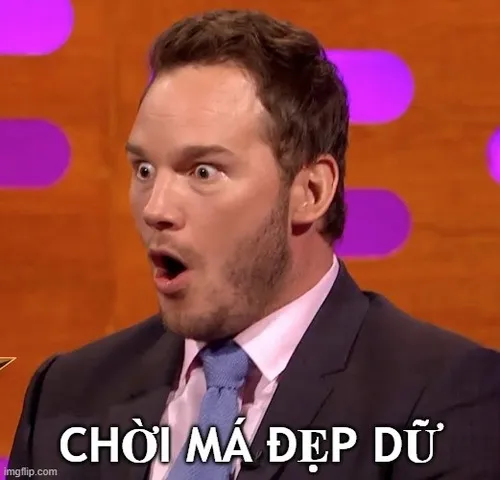 Ảnh hài khen người yêu đẹp không góc chết