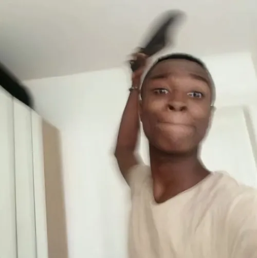 Hình chế meme vui biểu đạt cảm xúc bực bội hài hước