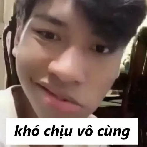 Meme hài biểu cảm gắt nhẹ trong tình huống gây khó chịu