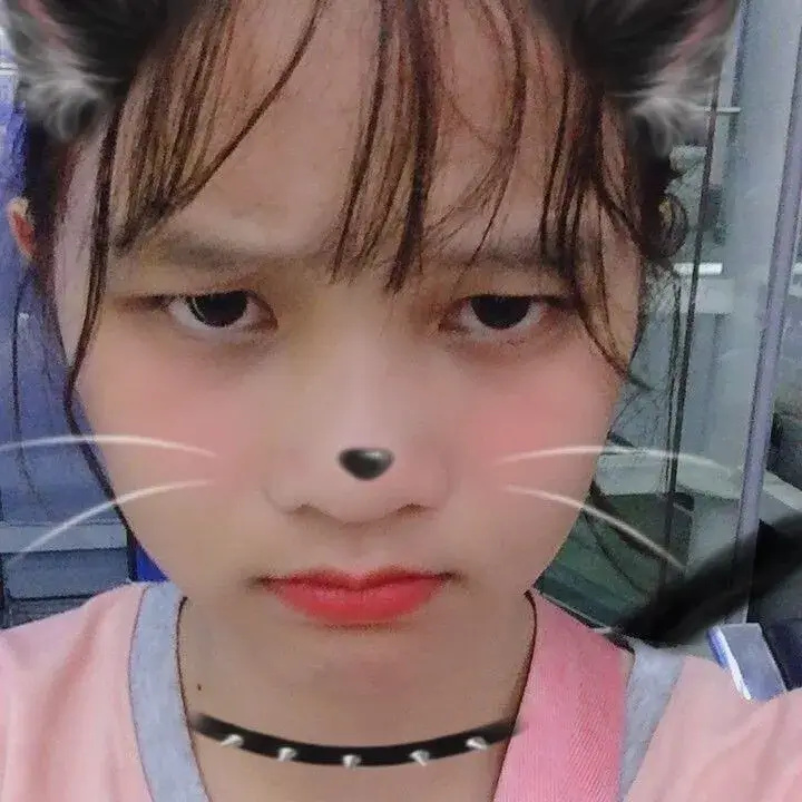 Meme chế ánh nhìn “drama queen” khiến ai cũng cười