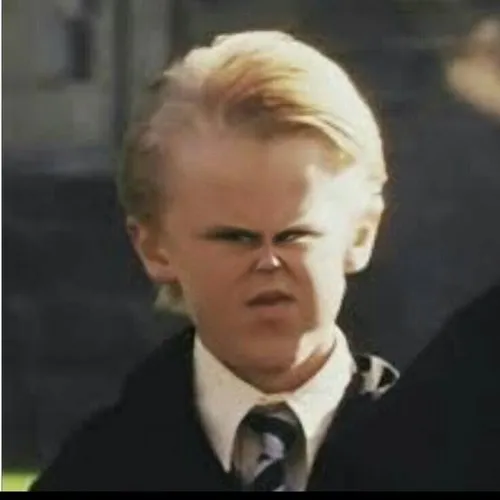 Khoảnh khắc thiểu năng phản ánh chân thực nét đời sống hiện đại