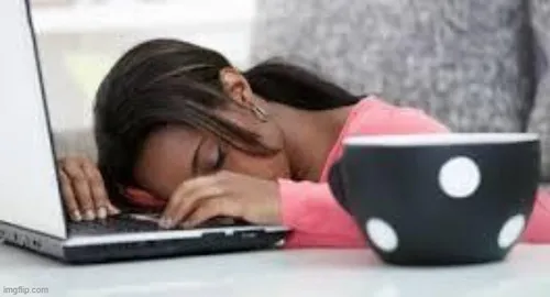 Meme mệt mỏi mà vẫn phải đi học