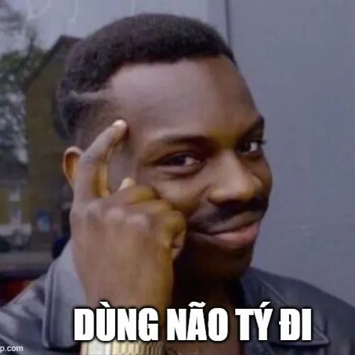 Meme hài cảnh cầm não đưa người khác kèm ánh mắt ngán ngẩm.