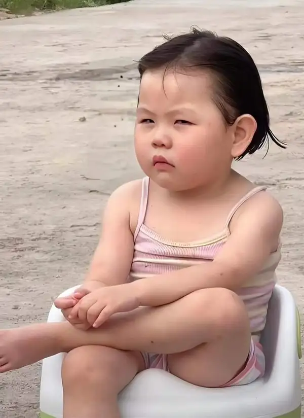 Meme chế gương mặt phân tích trước tin đồn