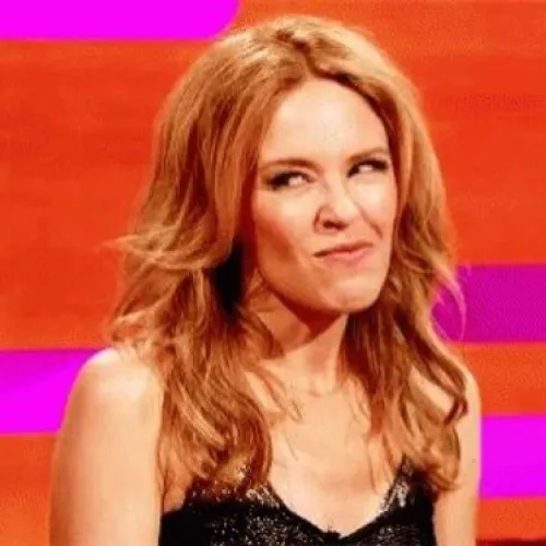 Meme troll nét cau mày khi nghe chuyện khó tin