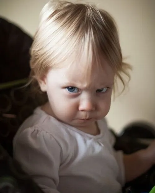 Meme chế phản ánh tâm lý khó ở của đám đông