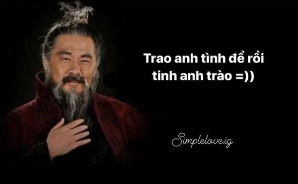 Meme chế nụ cười nhạt của người luôn nắm quyền.