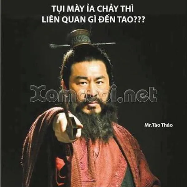 Ảnh troll nụ cười nhạt như lời cảnh báo đầy ẩn ý.