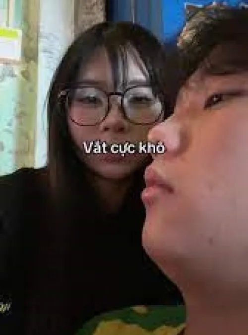 36 Meme vui vợ chồng troll nhau bằng ẩn ý khét lẹt