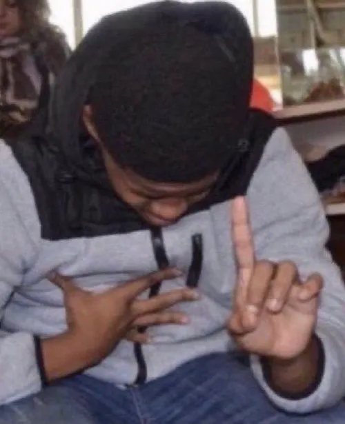 Meme chế ánh mắt lạnh lùng phản ứng kiểu “khó ở” quen thuộc