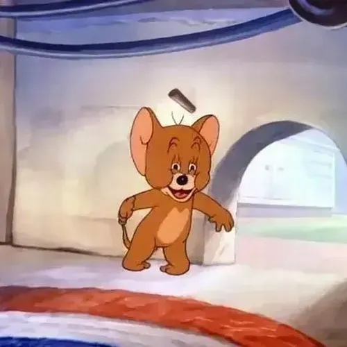 Lúc Jerry cười nhếch mép và bạn biết chắc có cú troll đang tới gần